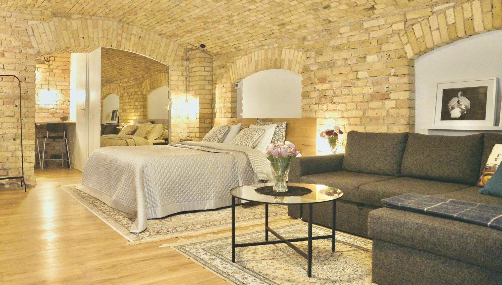 Tomy Old Town Apartments Вильнюс Экстерьер фото