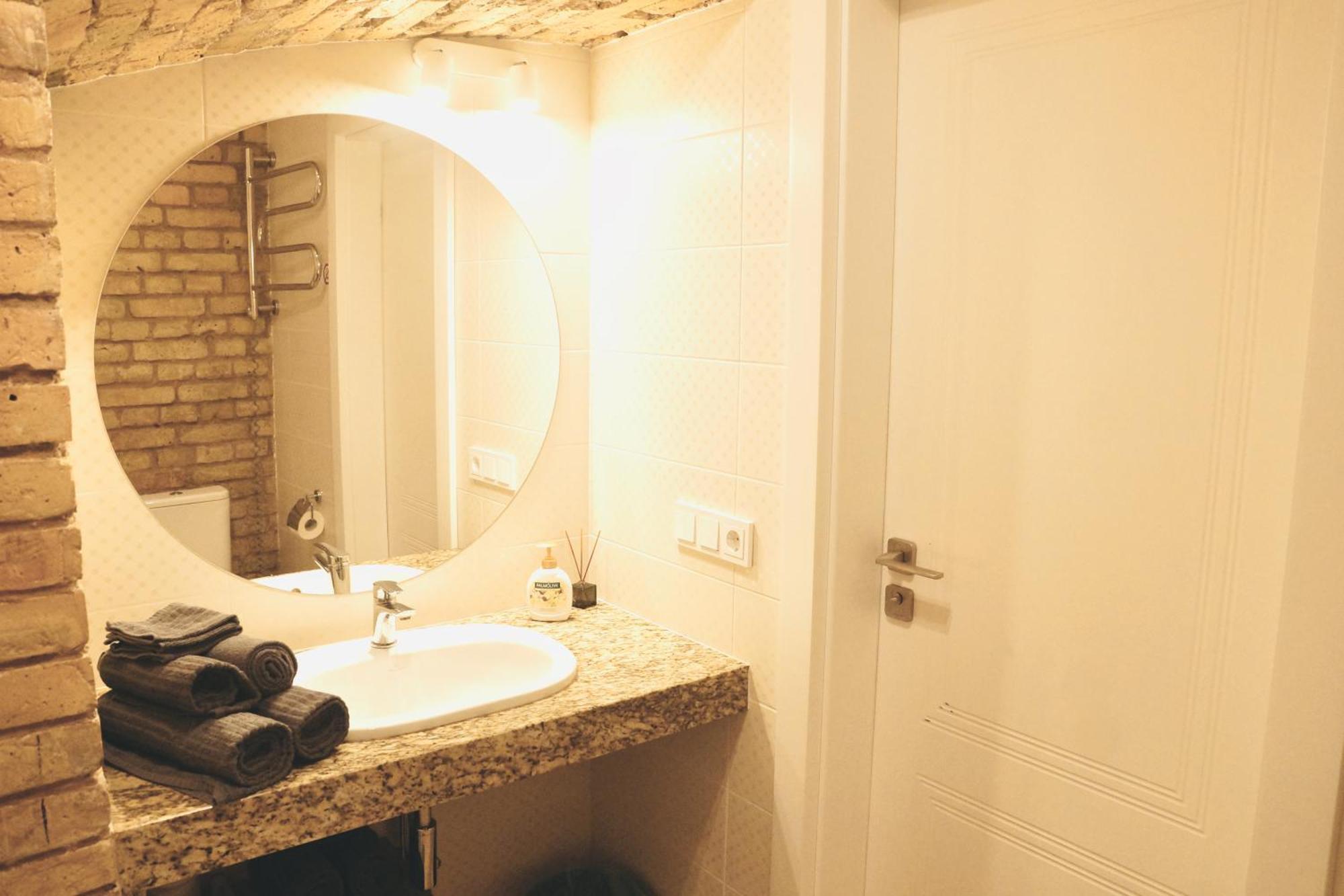 Tomy Old Town Apartments Вильнюс Экстерьер фото